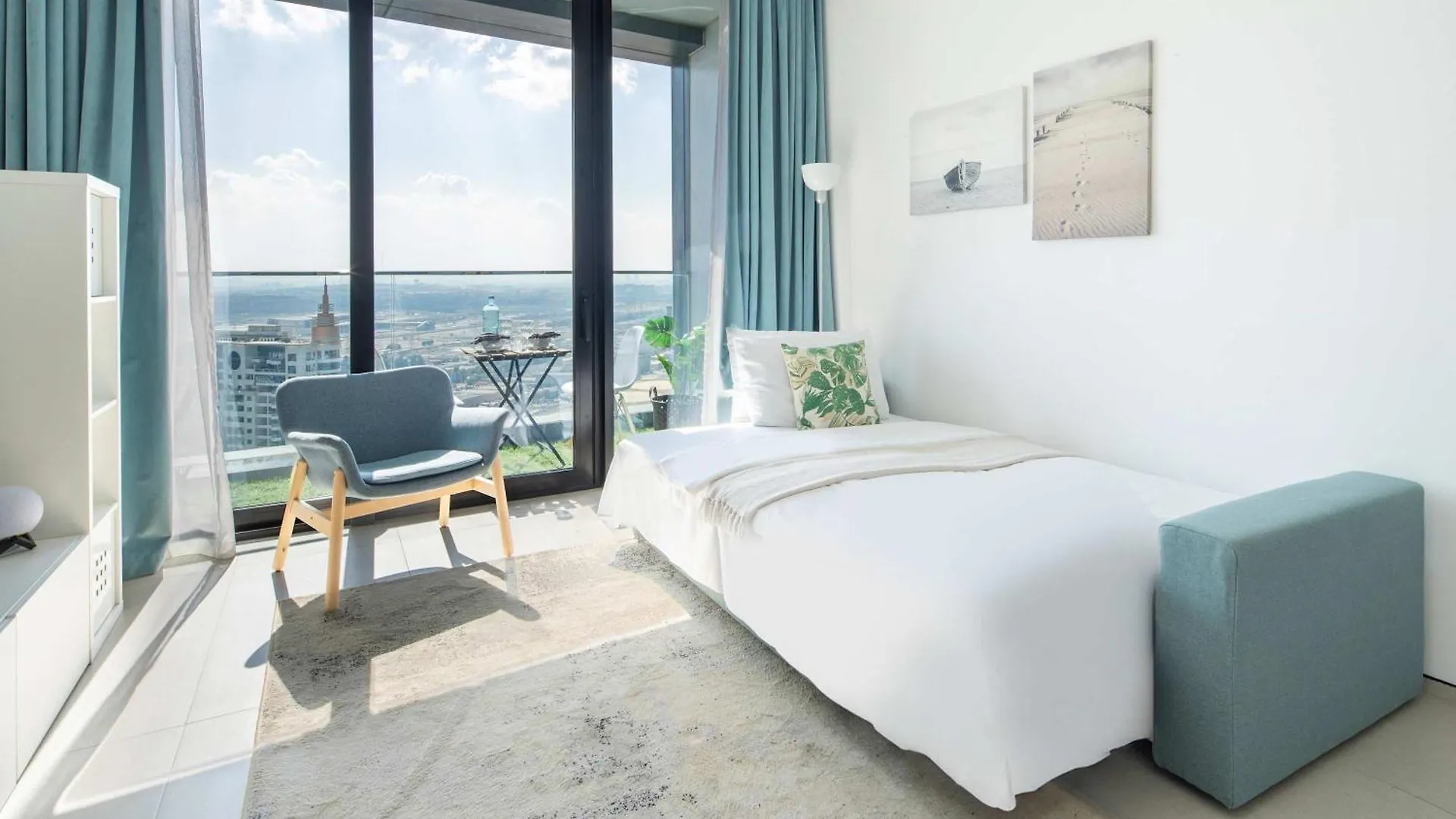Frank Porter - Address Jbr Dubai United Arab Emirates